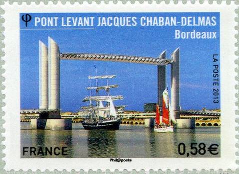 Pont levant Jacques Chaban-Delmas - Bordeaux